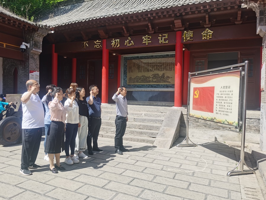 20210511/609a38563cb64.jpg 传承红色基因 创新护理发展—陕西地矿医院举行护士节庆祝活动2.jpg