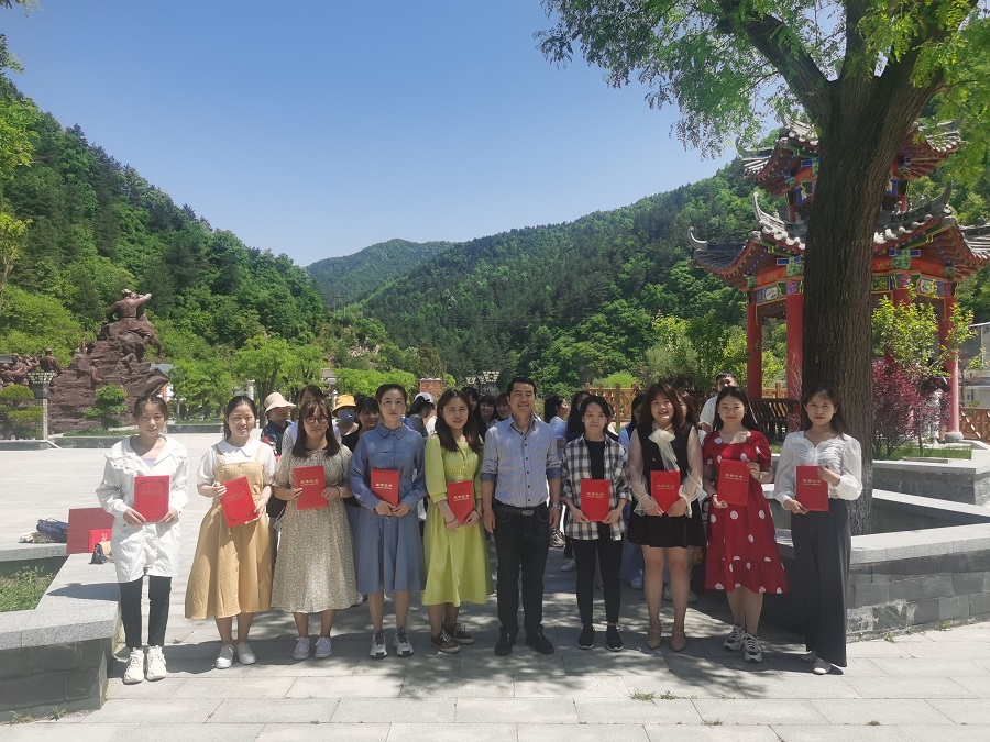 20210511/609a38630a4d0.jpg 传承红色基因 创新护理发展—陕西地矿医院举行护士节庆祝活动3.jpg